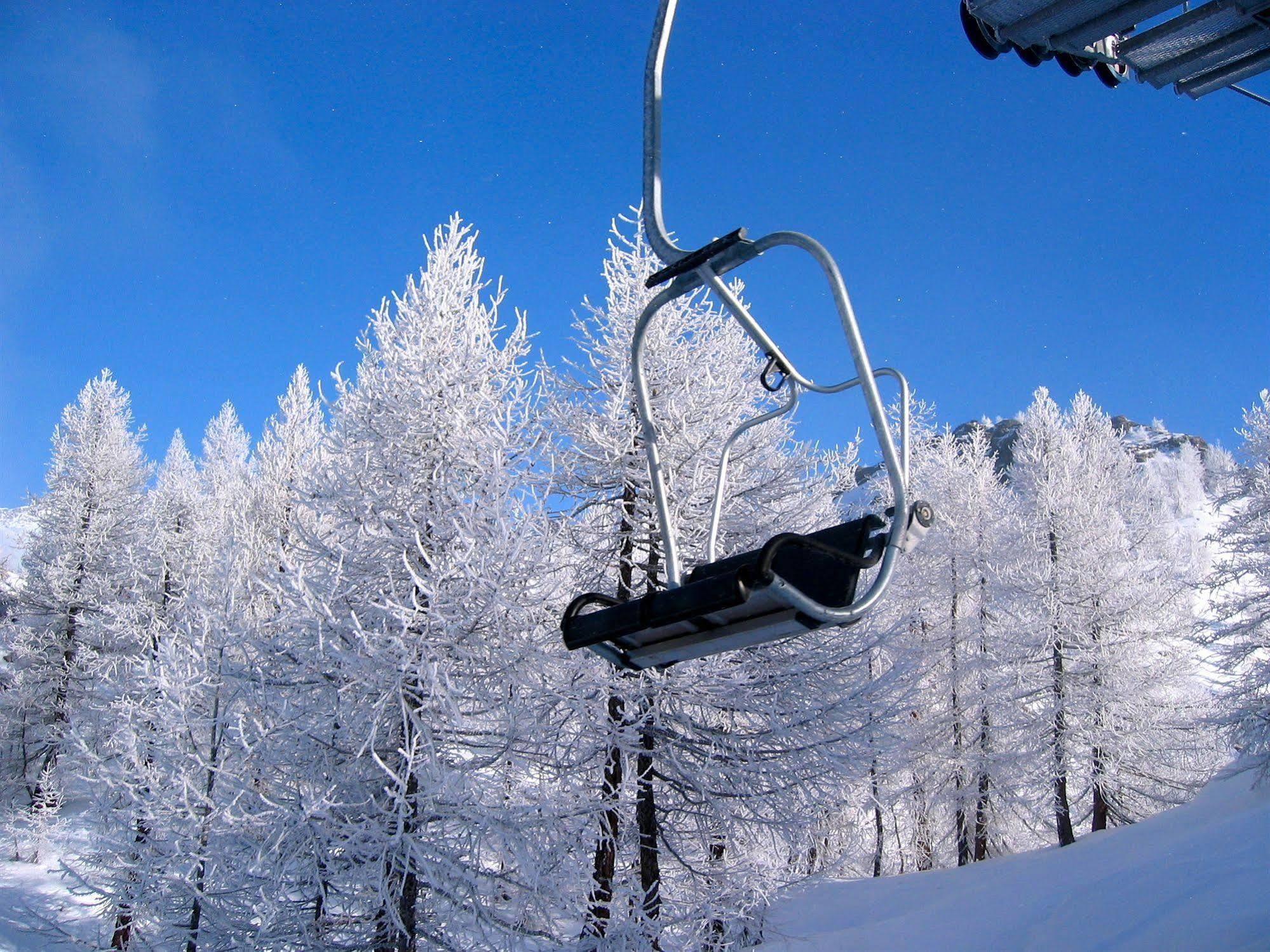 Gressoney-la-Trinité Il Piccolo Residence מראה חיצוני תמונה